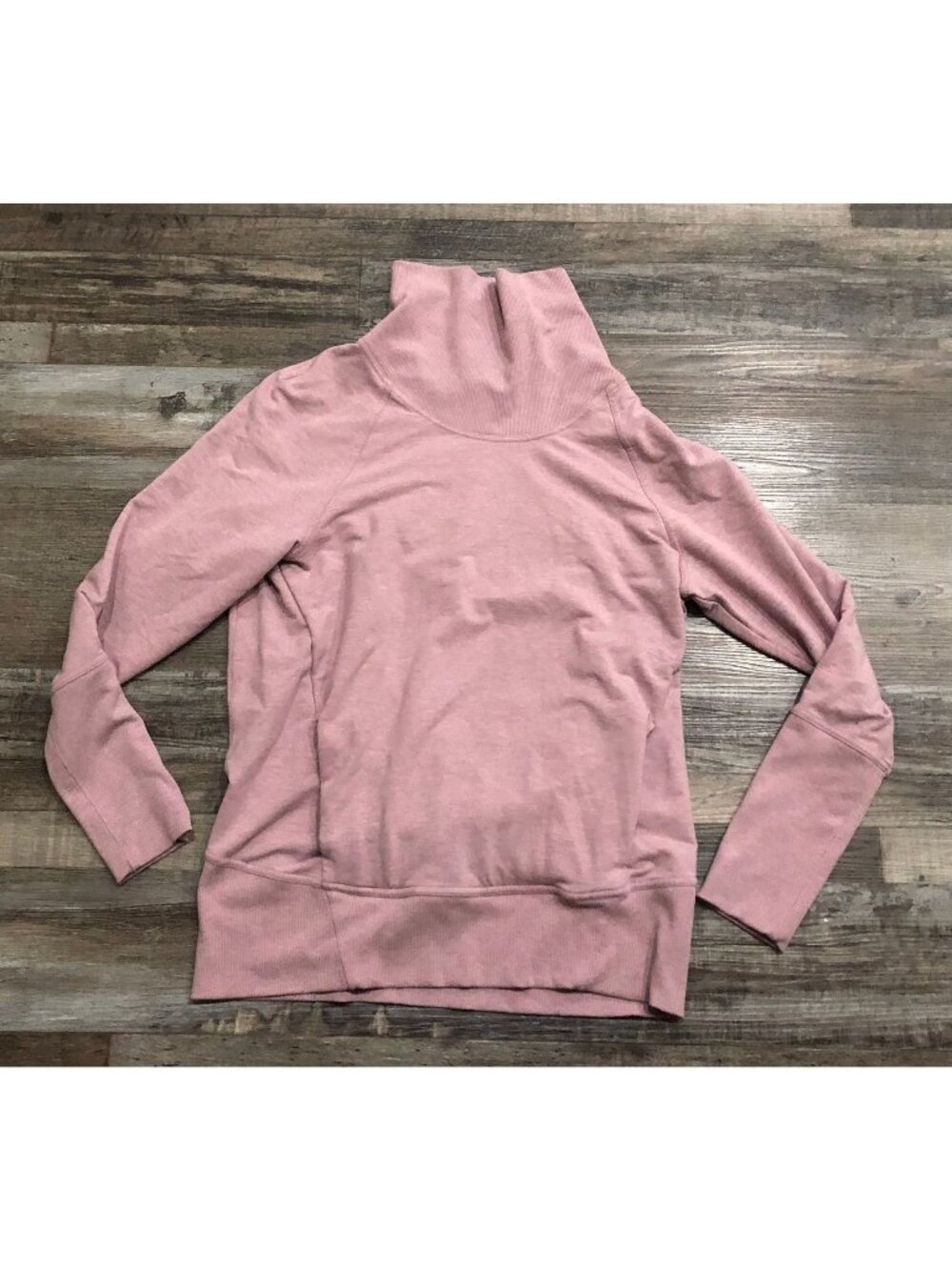 Lululemon High Lines Pullover Womens Turtleneck Size 8 Sweatshirt Rose Pink